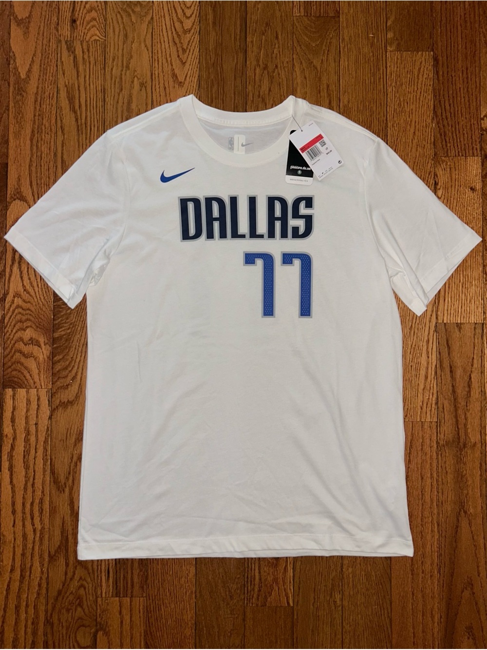 Luka Doncic Dallas Mavericks Nike T-Shirt Size Large NEW